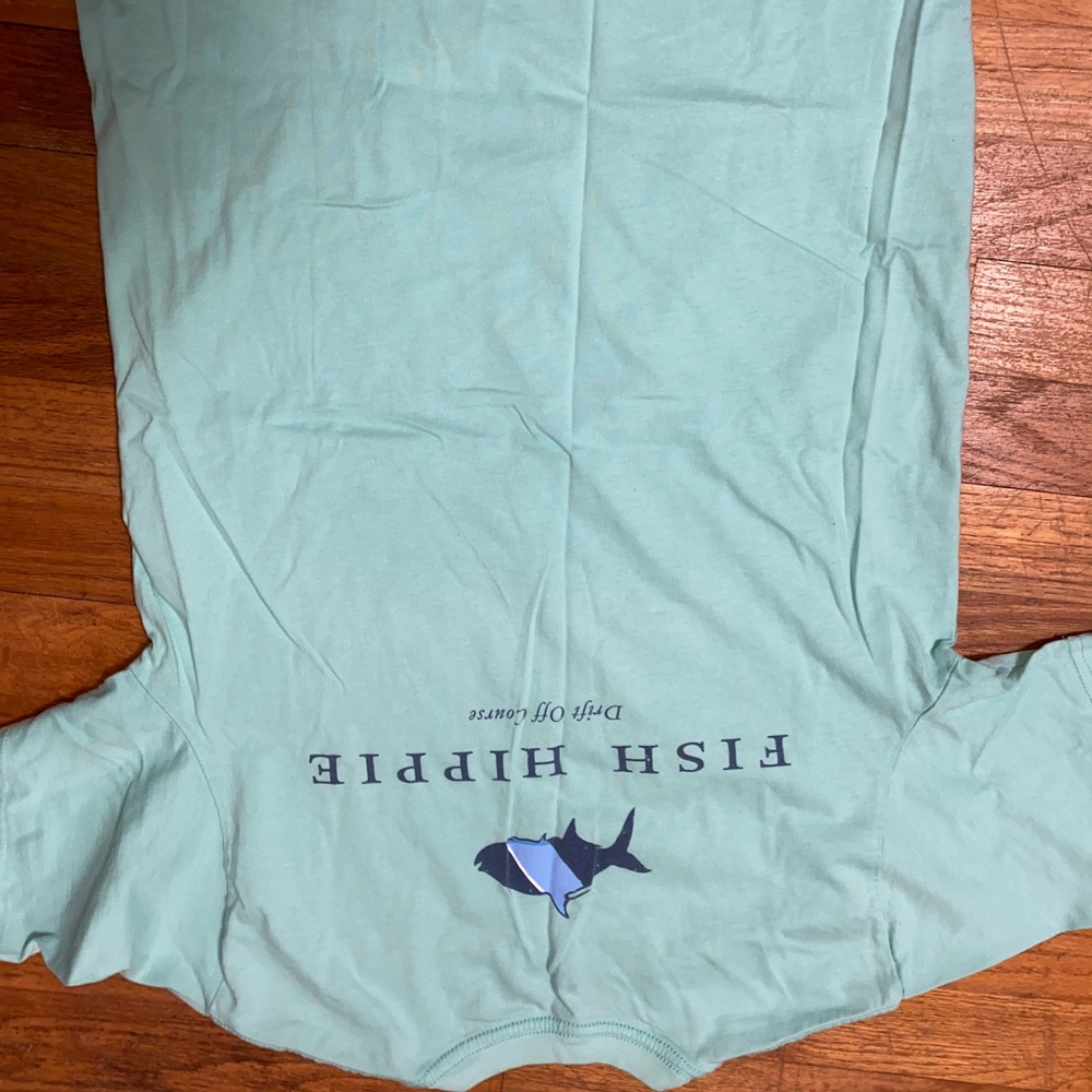 Fish hippie tee